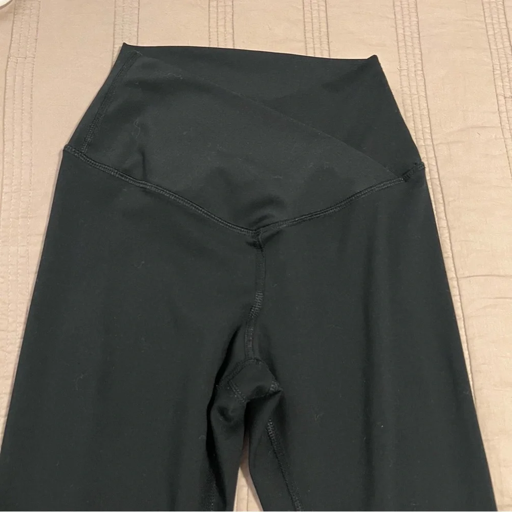 EUC Yogalicious Lux Black Crossover Flare Pants - Picture 7 of 8